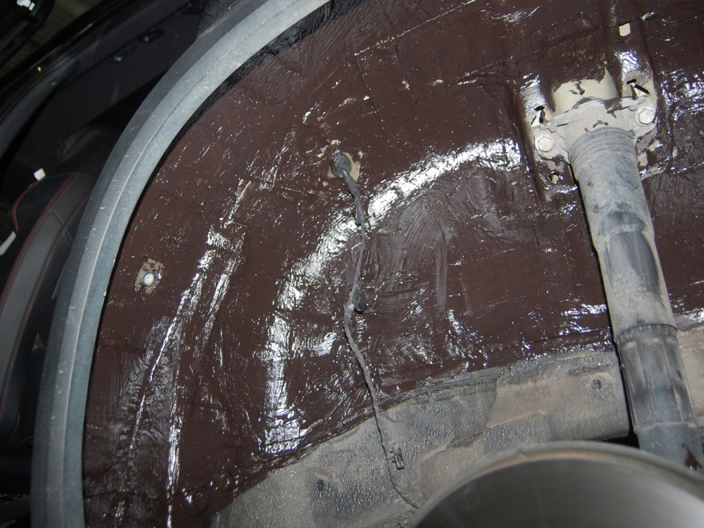 фото №11, Шумоізоляція підкрилок w автомобіль noise liquidator маса ущільнювальна автомобіля