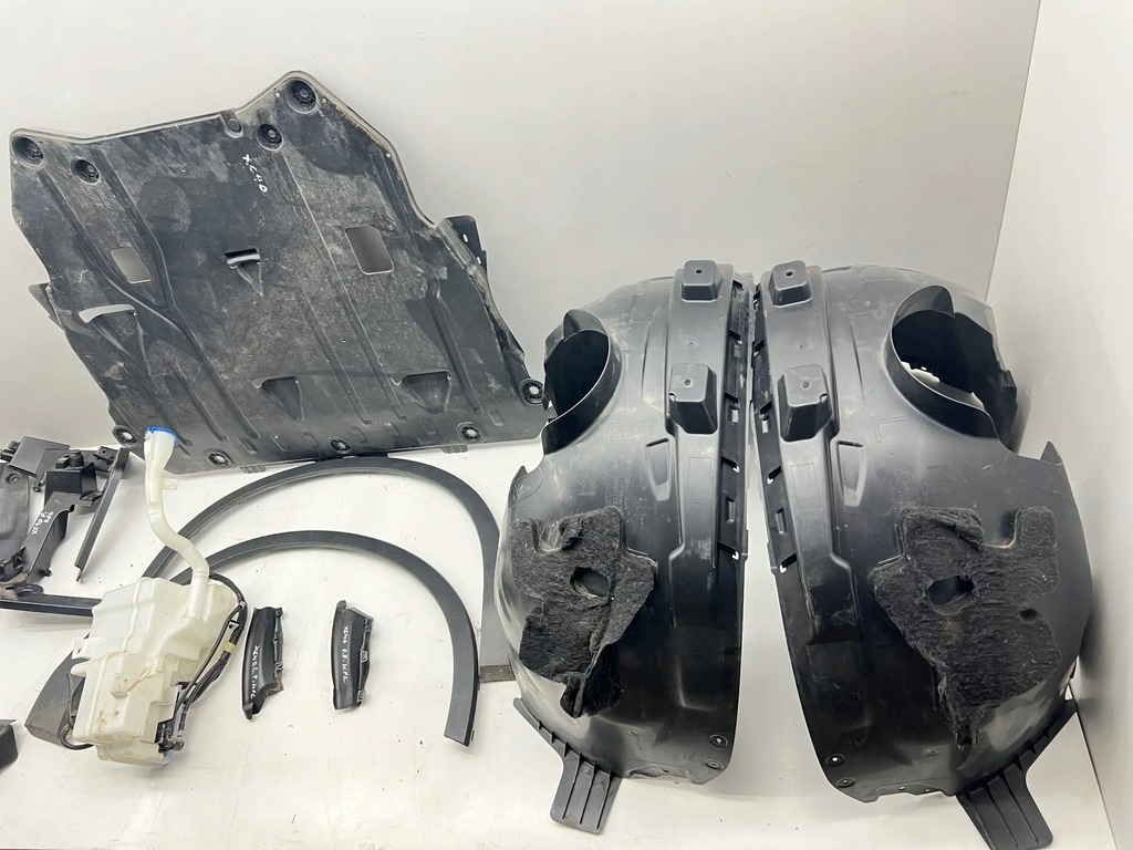 фото №10, Volvo xc40 1.5 t3 перед kompletny капот бампер pas 019-15