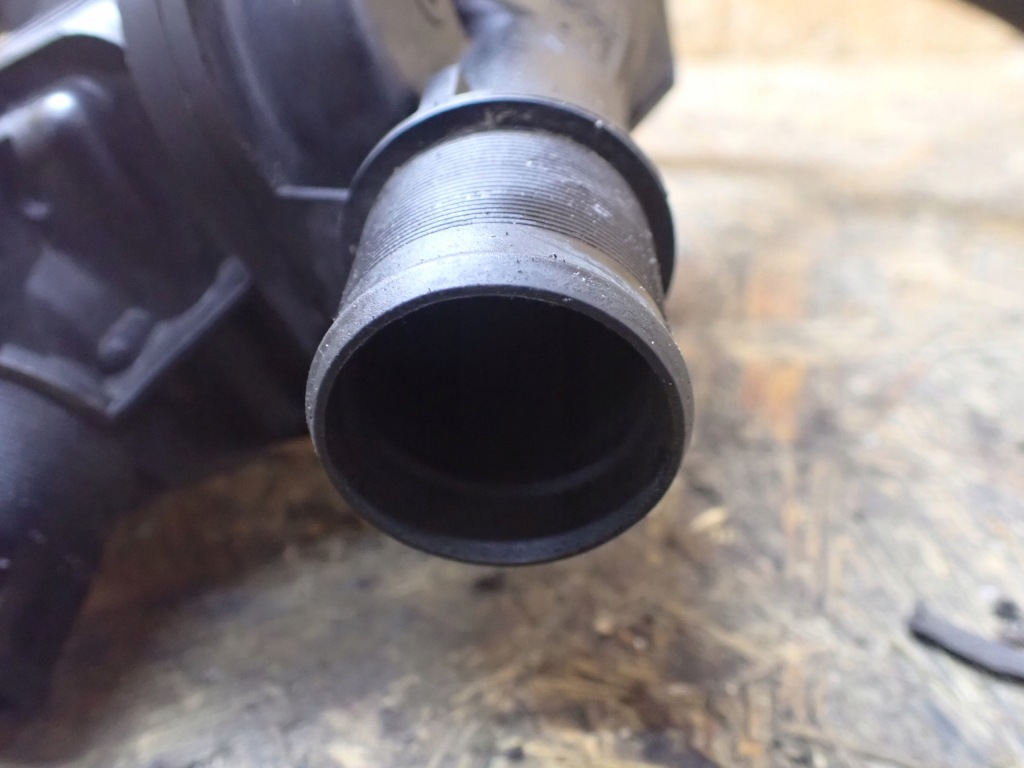 фото №8, Корпус термостата термостат ford mondeo mk5 2015 kombi europa 9804160380