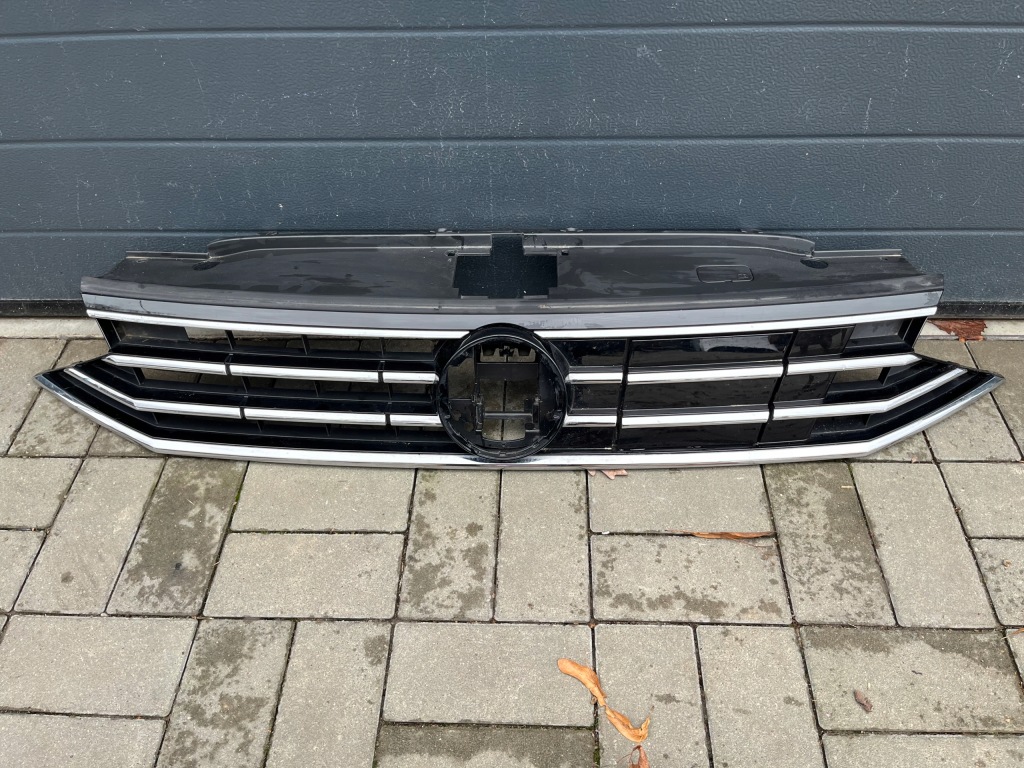 фото №1, Vw passat b8 phev lift решётка радиатора решётка радиатора разъём