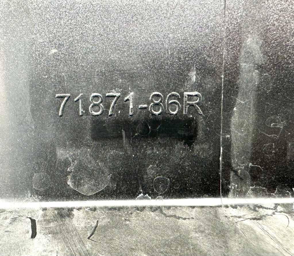 Suzuki vitara 3 iii lift 2018 - спойлер дифузор накладки бампер оригінал оригінальний номер Недорого