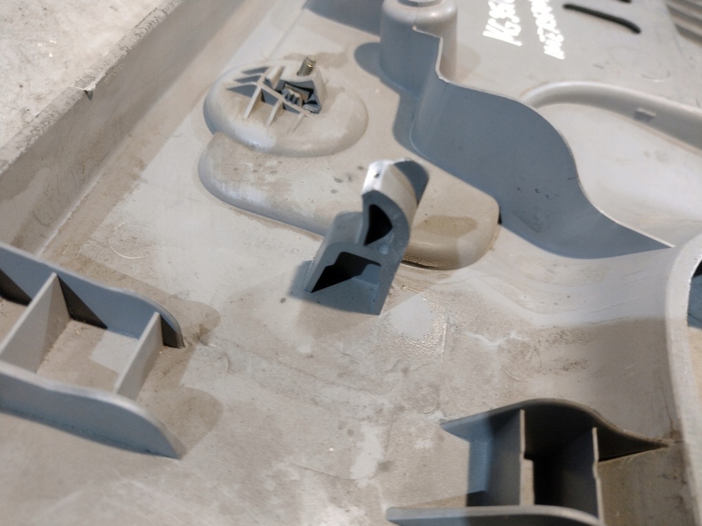 фото №14, Защита солнцезащитная козырёк правый перед nissan interstar i 1 8200477138