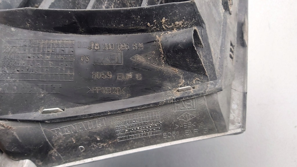 фото №3, Решётка радиатора решётка радиатора левый renault vel satis 8200096824