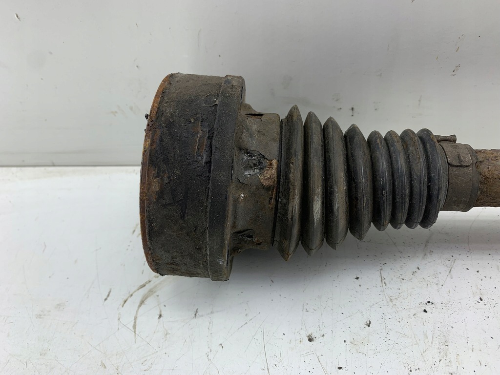 фото №3, Audi tt 8n 1.8t приводной вал правый задняя