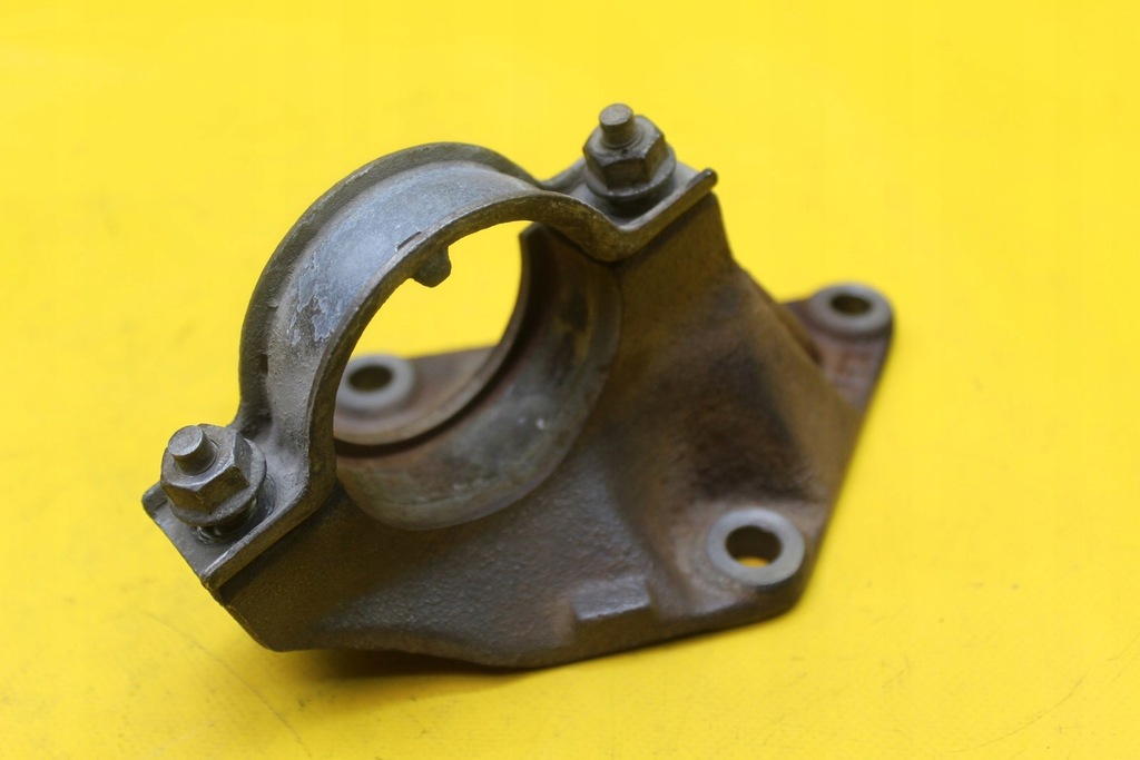 фото №1, Кронштейн опора полуось mondeo mk3 2.0b 1s7w3k305ab