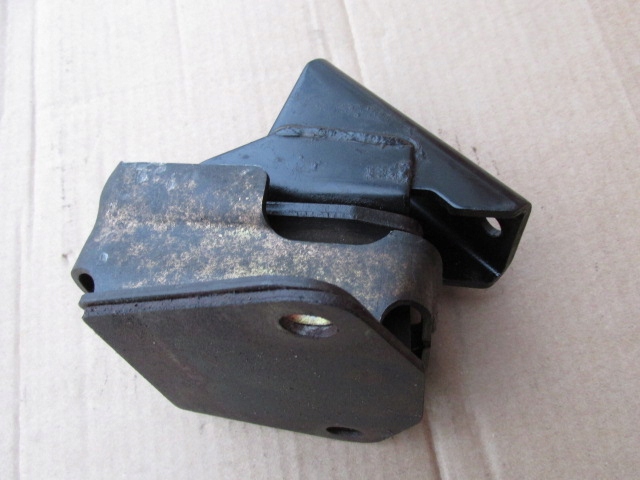 фото №5, Pajero sport i shogun 2.5 td кронштейн кронштейн двигателя левая