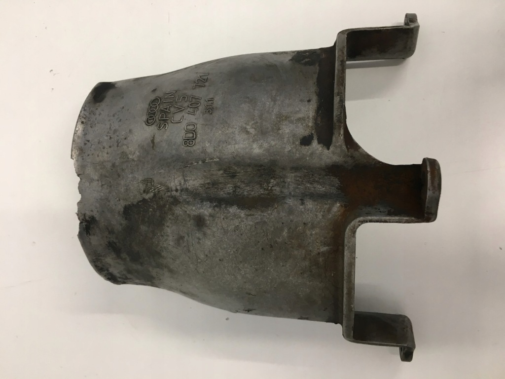 Audi a6 c5 накладка полуось левый перед 8d0407721 с Разборки