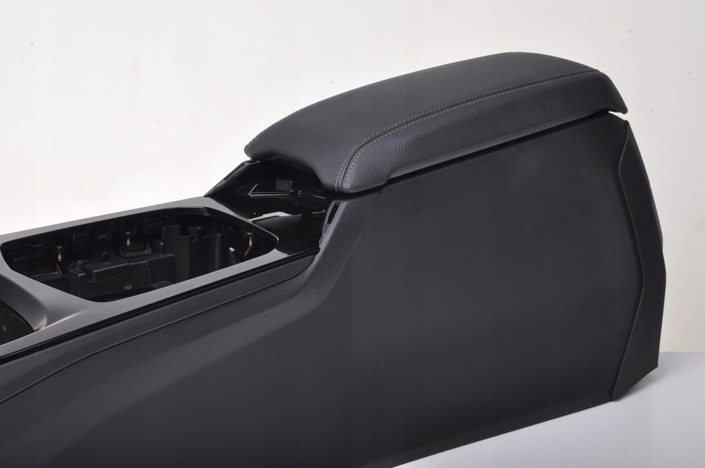 фото №7, Bmw f40 туннель средний подлокотник