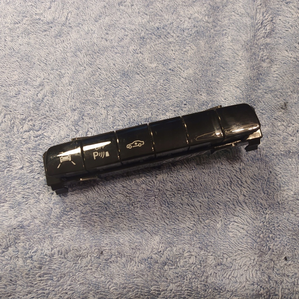 фото №1, Mercedes-benz оригинальный номер a2139053704