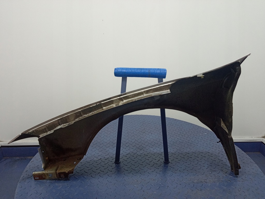 Chrysler 300m крило перед правий передній ps2 Недорого