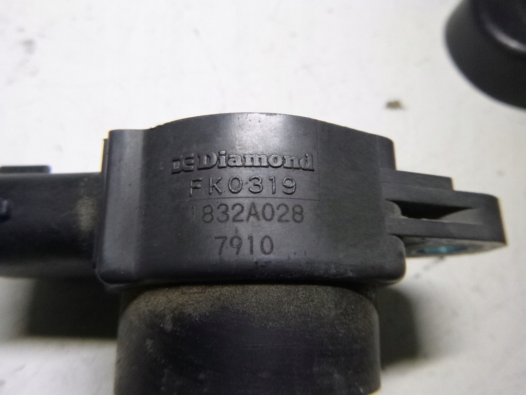 фото №12, Катушка зажигания smart fortwo w451 1.0 1832a028