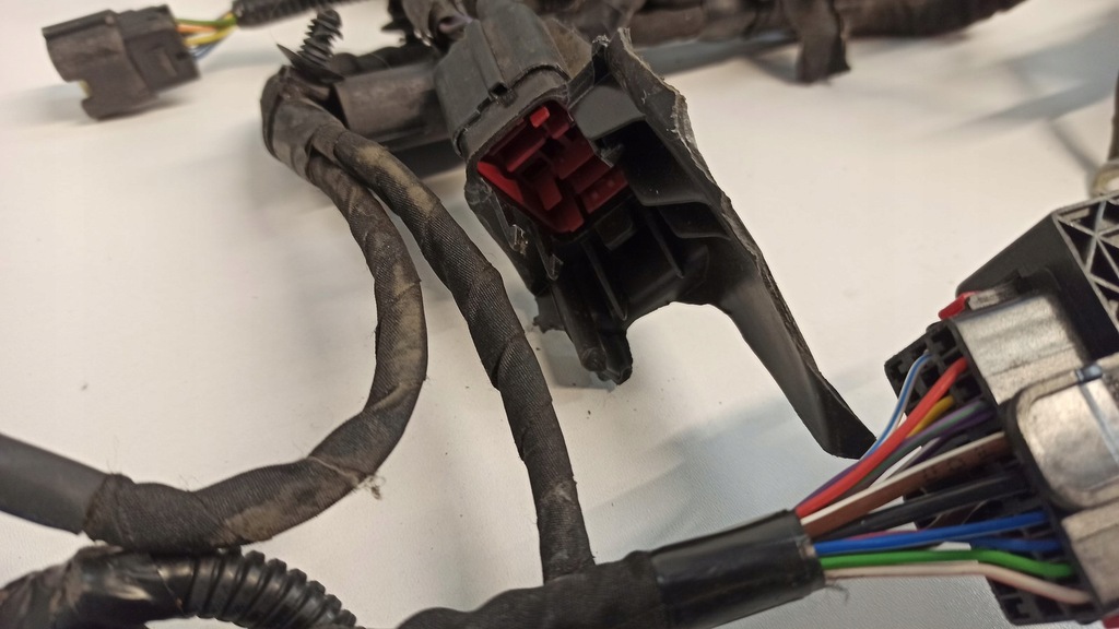 фото №8, Volvo v40 ii жгут отсек двигателя 1.6 31334234