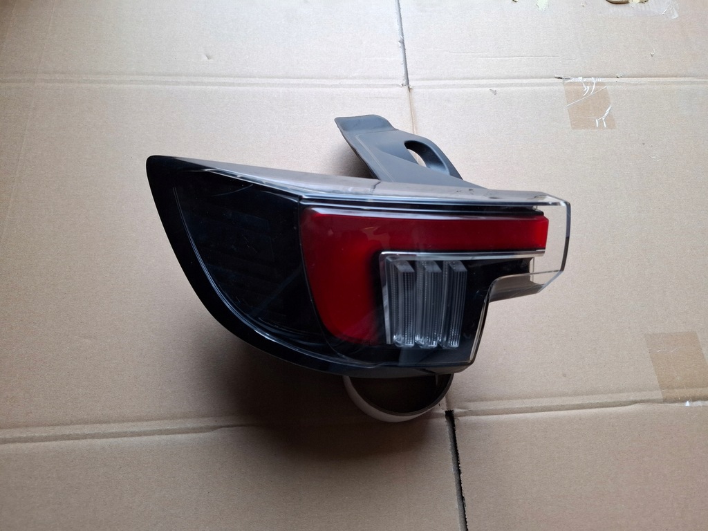 фото №1, Лампа задня opel mokka ii b оригінал гарний стан