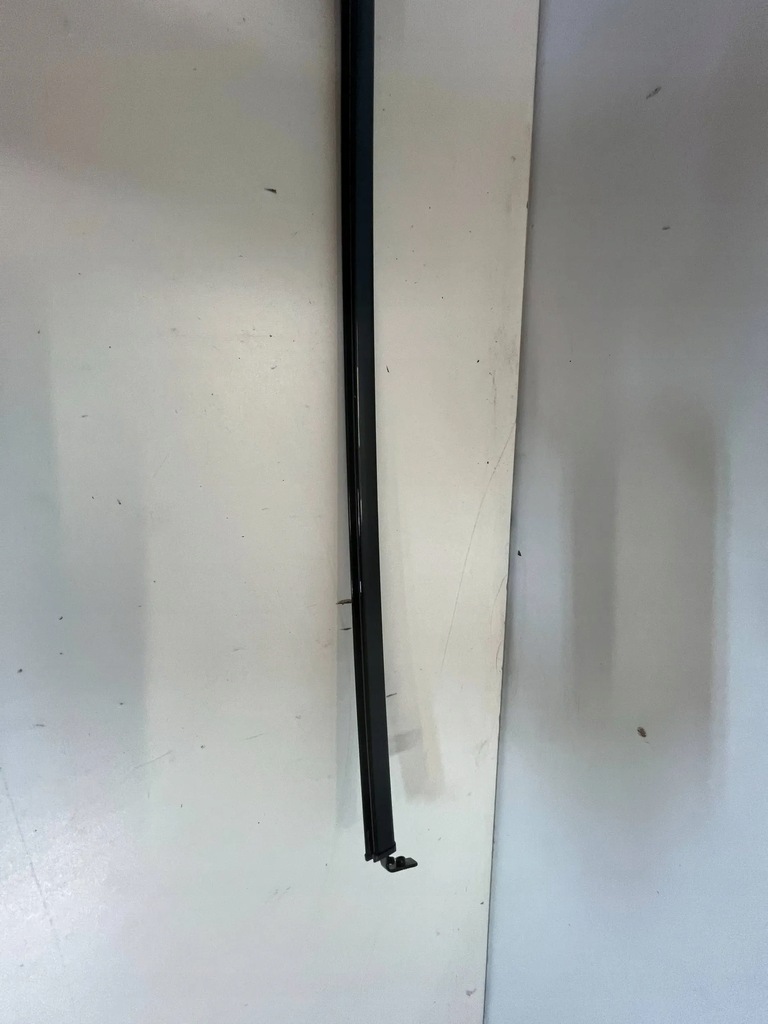 фото №8, Mitsubishi pajero iii iv long молдинг ущільнювач двері лівий задня nowa oem