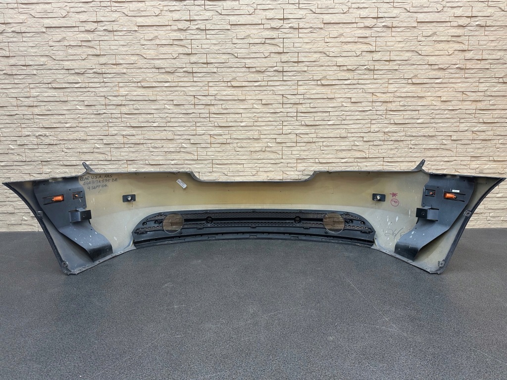 Aston martin db9 бампер задній задній rear бампер 4g4317d781 Київ