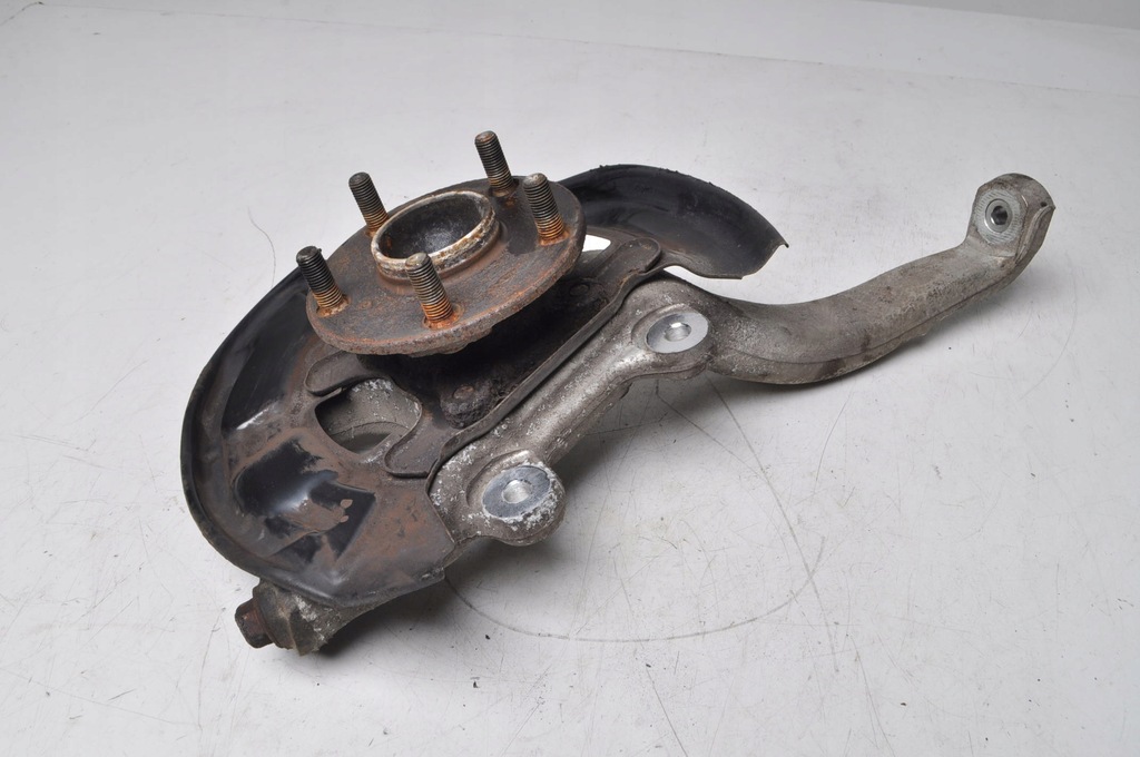 фото №2, Lexus is iii поворотний кулак ліва передня