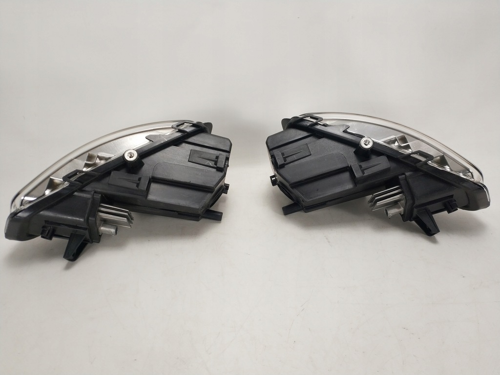 фото №4, Mercedes actros mp4 w960 противотуманные фары led комплект