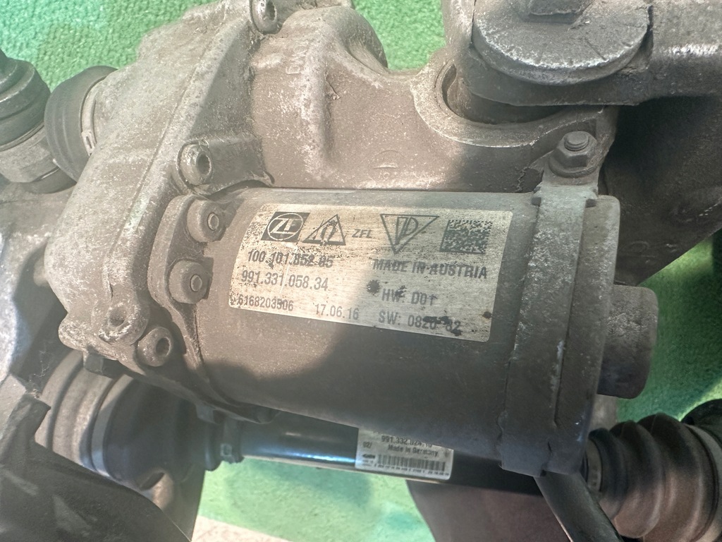 фото №14, Porsche 911 991 gts turbo s поворотный кулак рычаг приводной вал амортизатор правый задняя