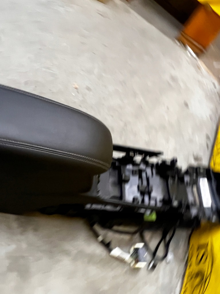 фото №7, Подлокотник бардачок туннель среднего ford escape mk4 1.5 eb