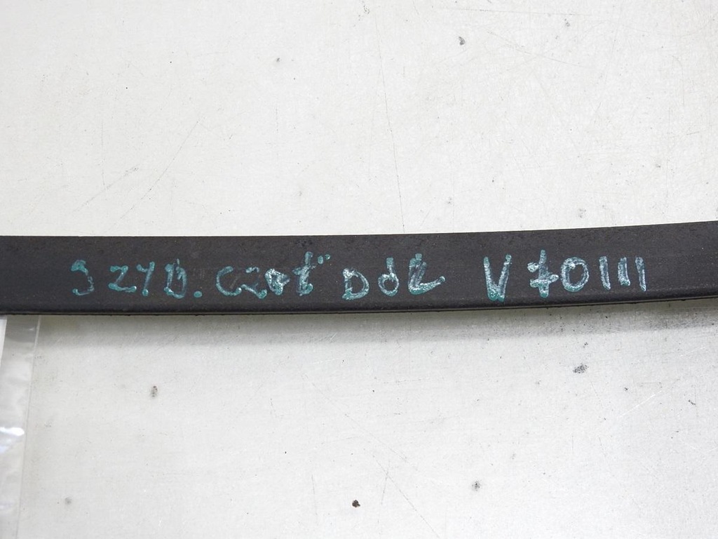 фото №7, Молдинг скло лобове нижня volvo v70 iii