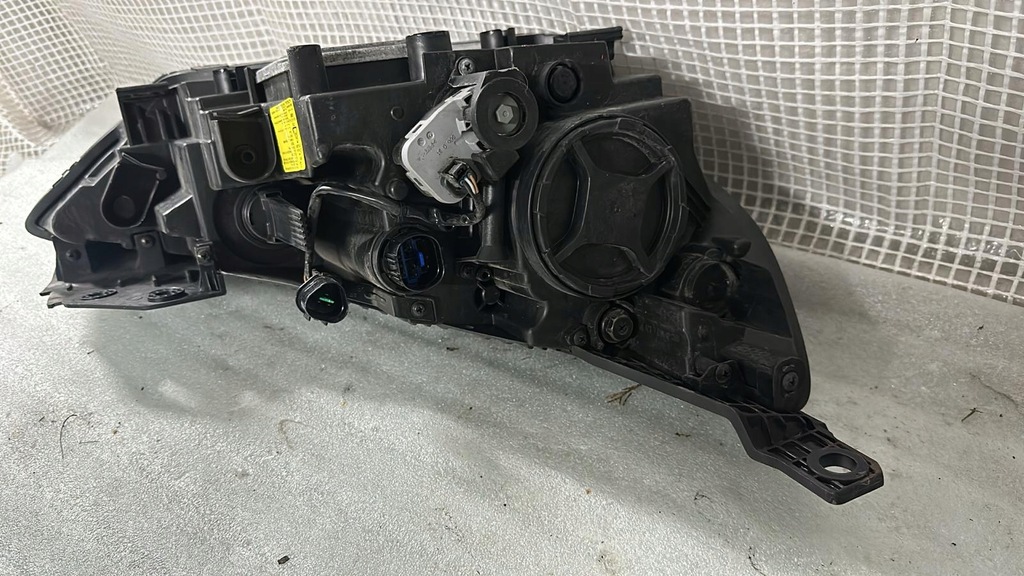 фото №6, Hyundai ioniq 2018- лампа левая ксенон перед