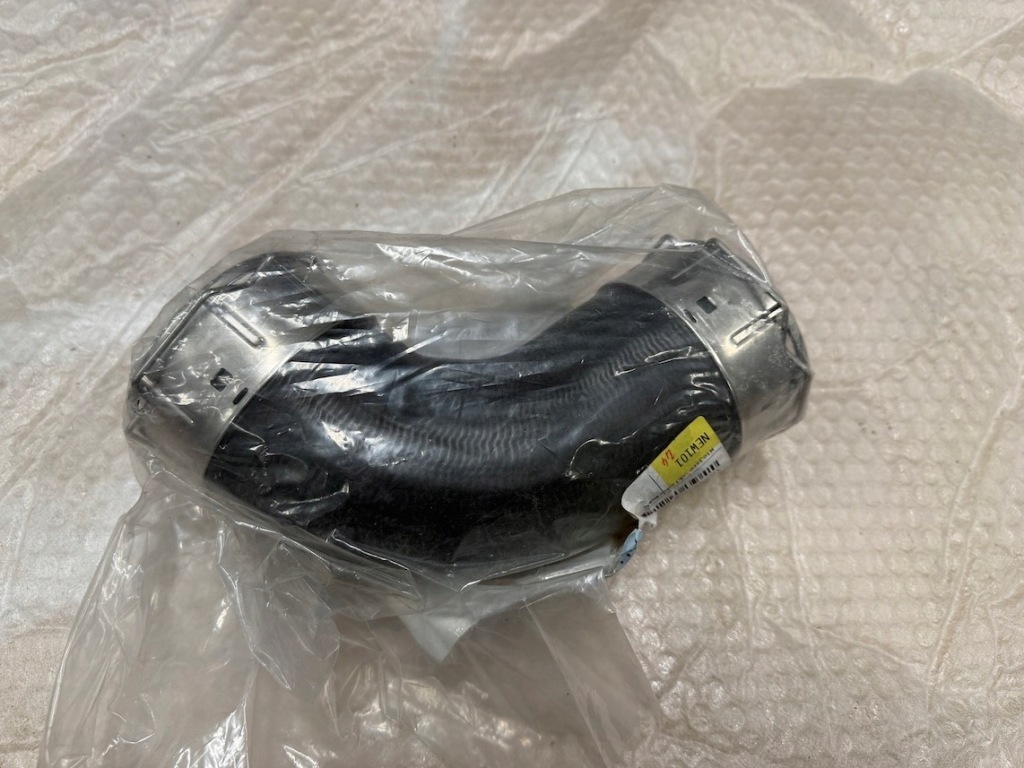 Купити Bmw m3 g80 m4 g82 g83 m2 g87 труба повітрозабірник шланг повітря 8054843 оригінал