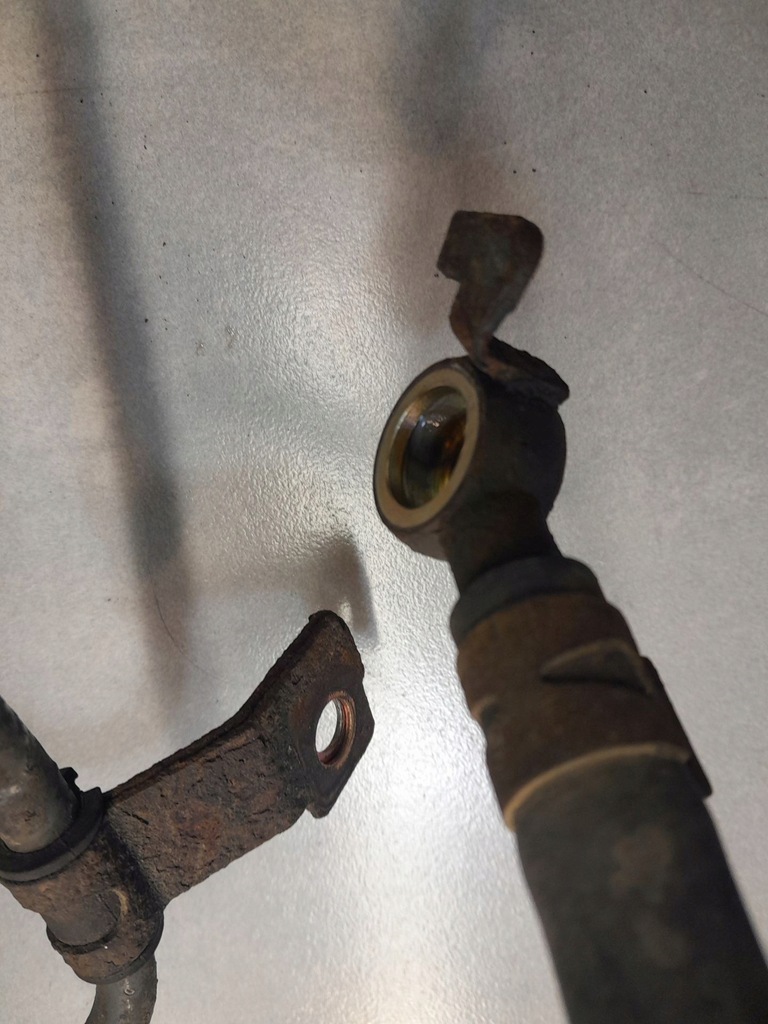 фото №11, Шланг усилителя toyota avensis t22