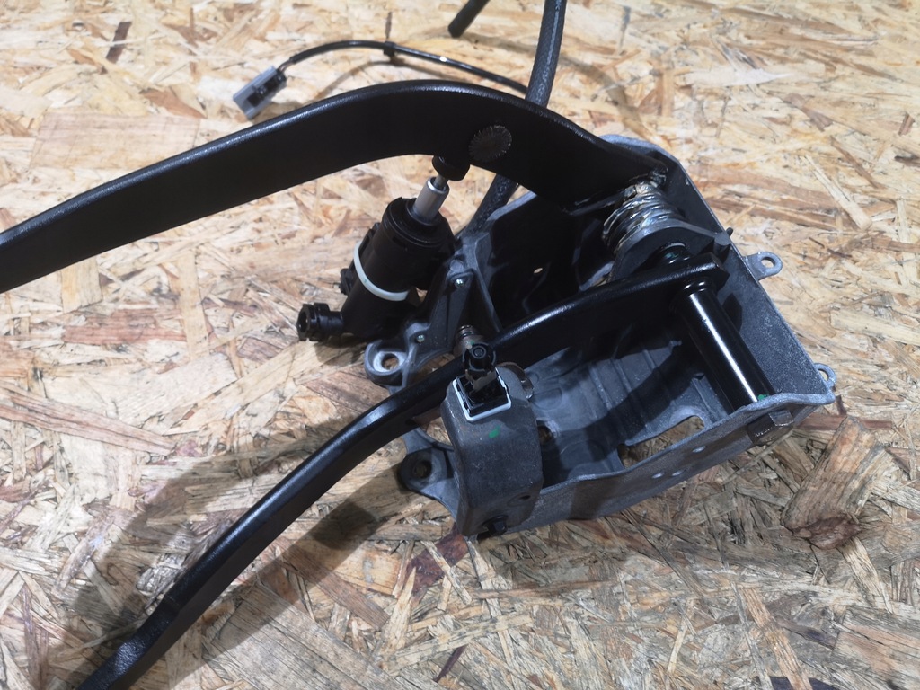 фото №6, Педали тормоза сцепления механическая коробка передач помпа dodge challenger 2011-