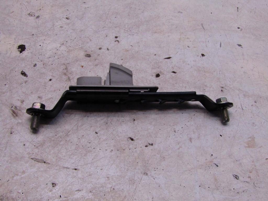 фото №1, Повзунок регулювання висоти поперечина 1.6 b sx4 s-cross bhc560057j