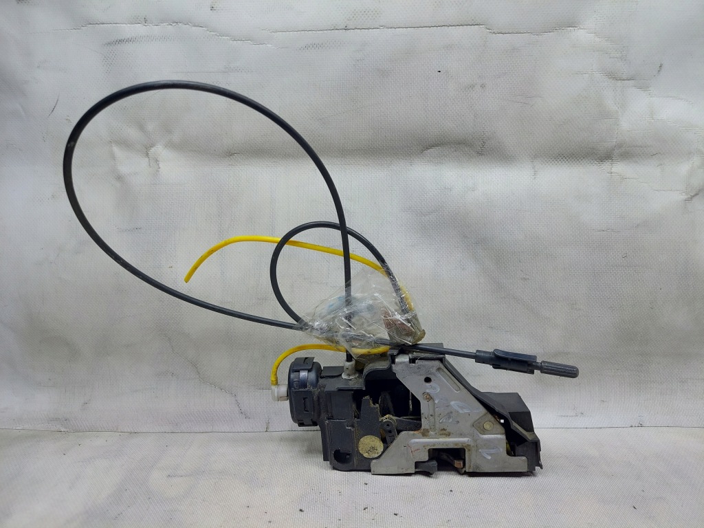 Mercedes a160 замок двері правий перед Доставка