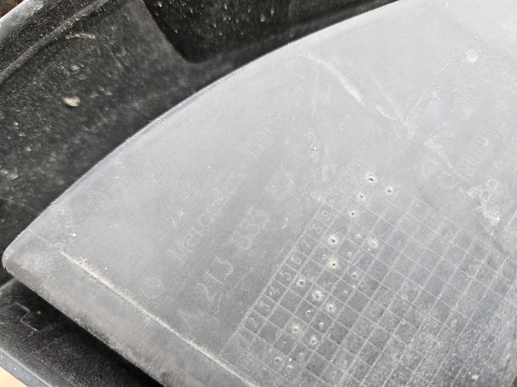 Mercedes w213 amg рестайлінг  решітка бампера перед Київ