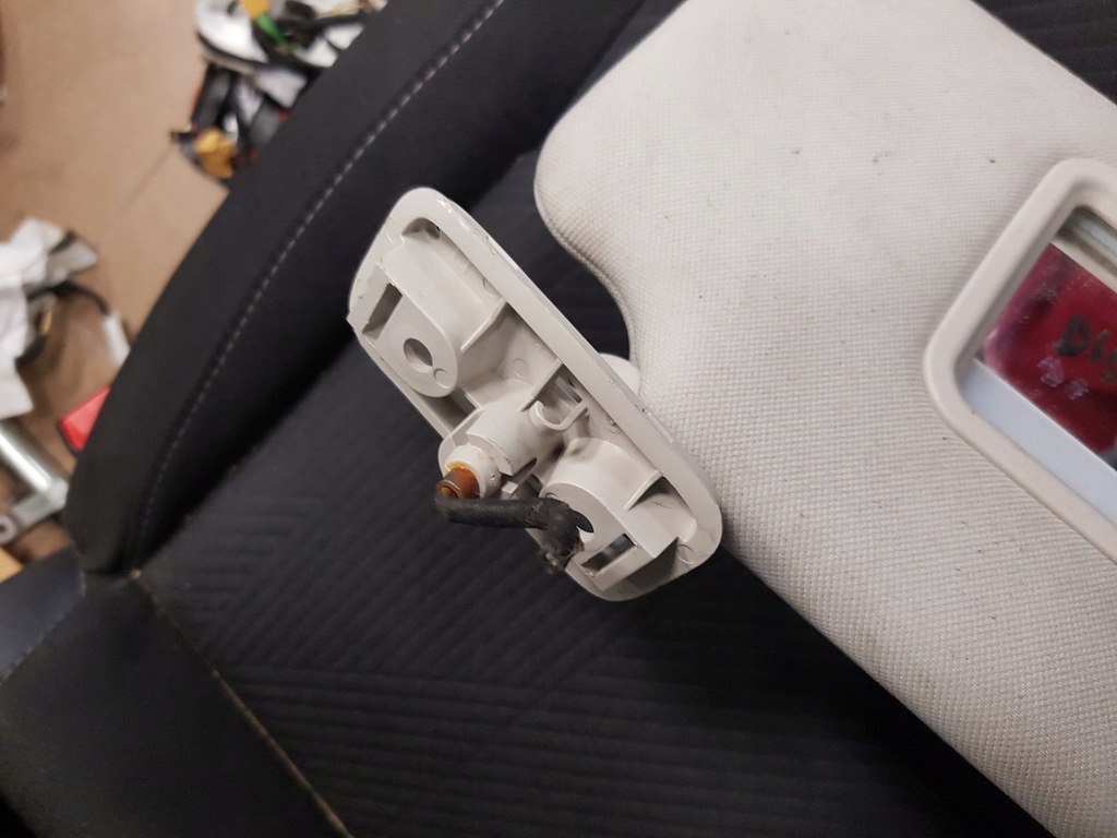 фото №7, Защита солнцезащитная правая discovery v