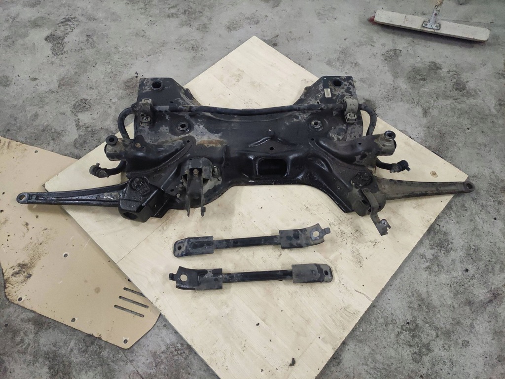 Купить Подрамник передние citroen jumpy expert vivaro