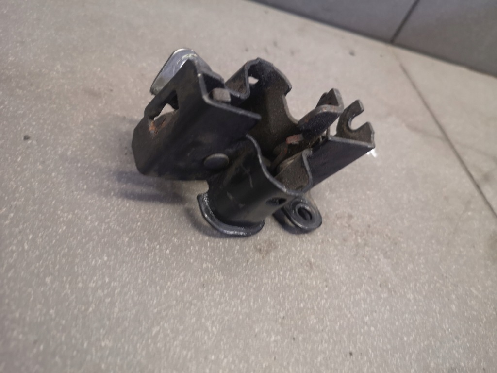 Купити Замок капот mercedes benz w221 a2198800060