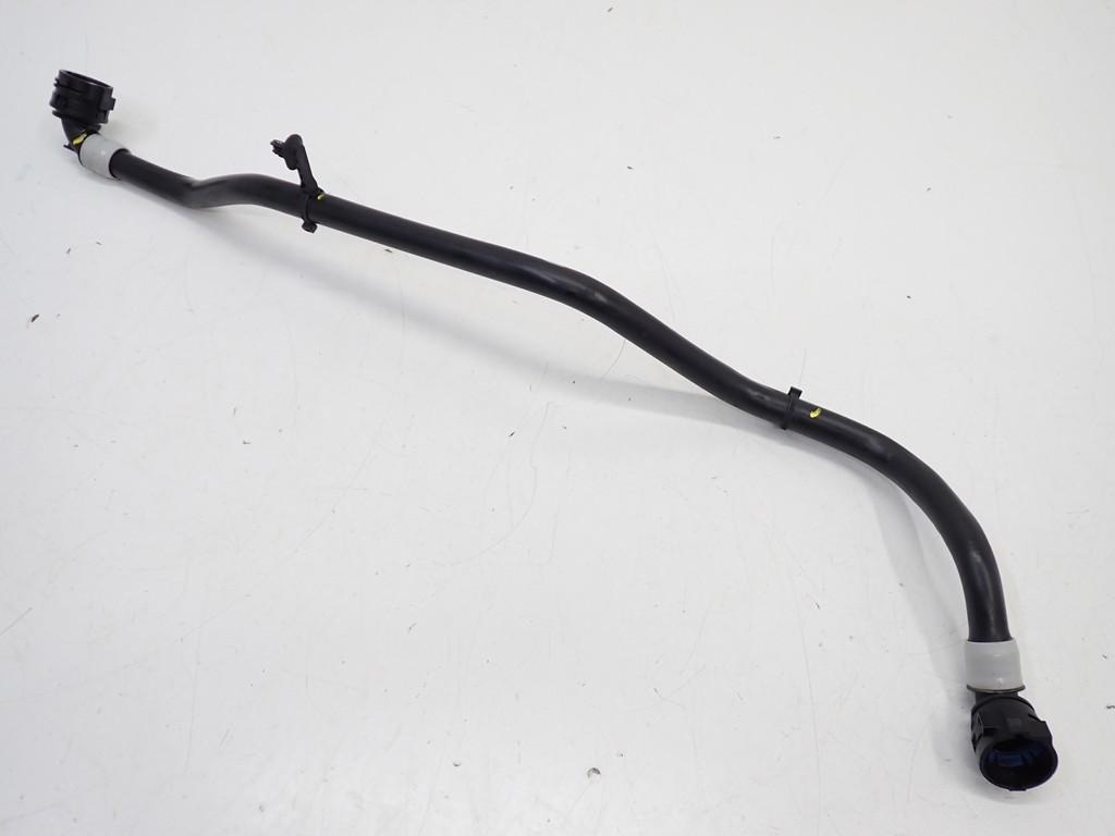 Купить Пабтрубок  шланг трубка воды 1705725-00-c tesla model y 3d3 4d1 23r