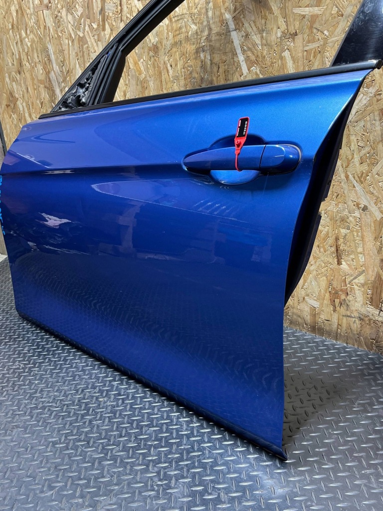 Bmw 3 f30 f35 f31 2018 перед сторона левая дверь передние b45 estorilblau с Разборки