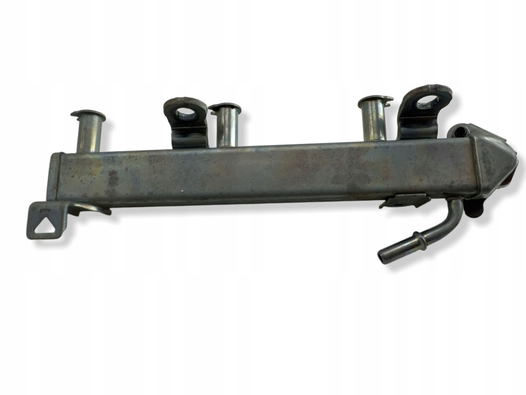 Toyota yaris xp210 2023 шланг топливный Недорого