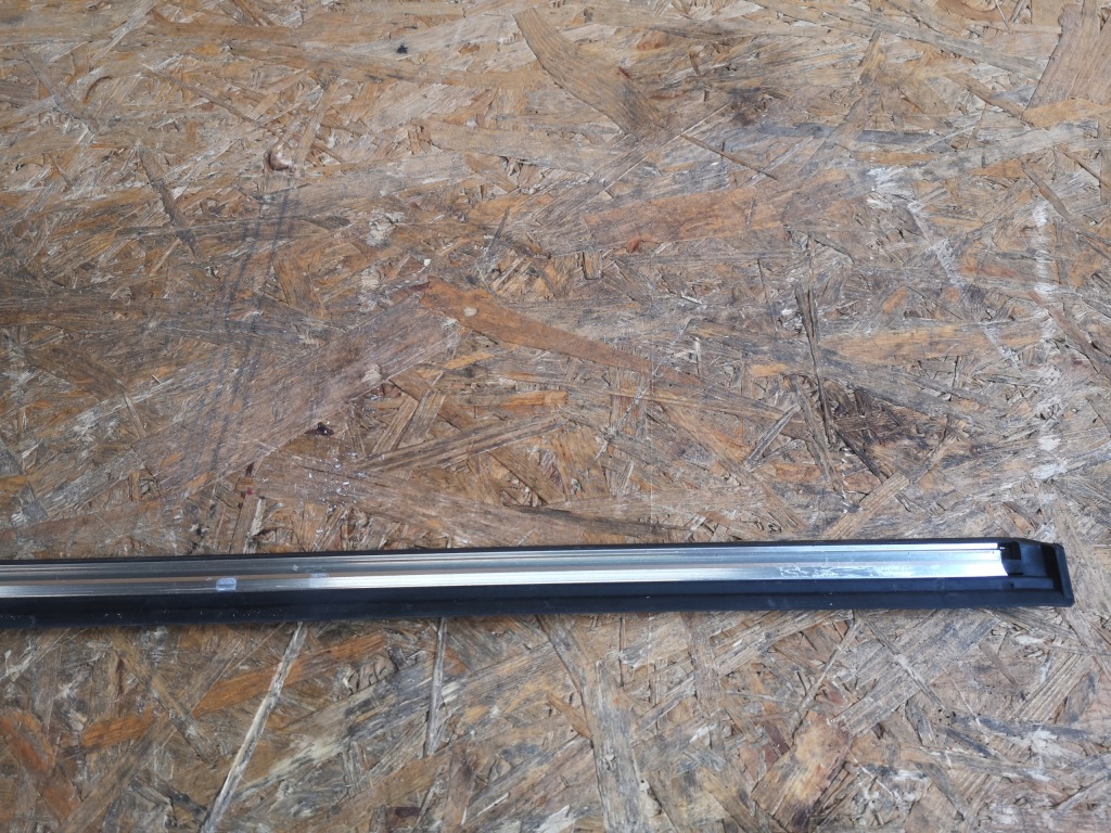 фото №6, Mercedes v-klasa w447 молдинг стекло левый задняя long