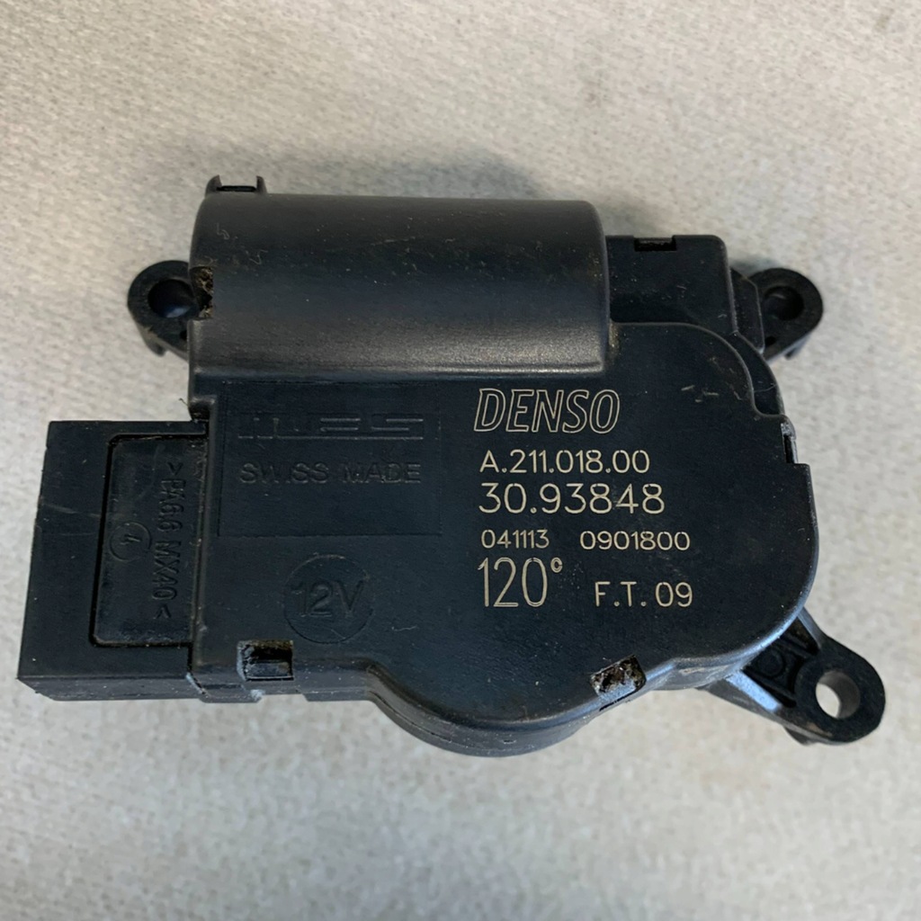 фото №1, Моторчик отопителя a21101800 master iii