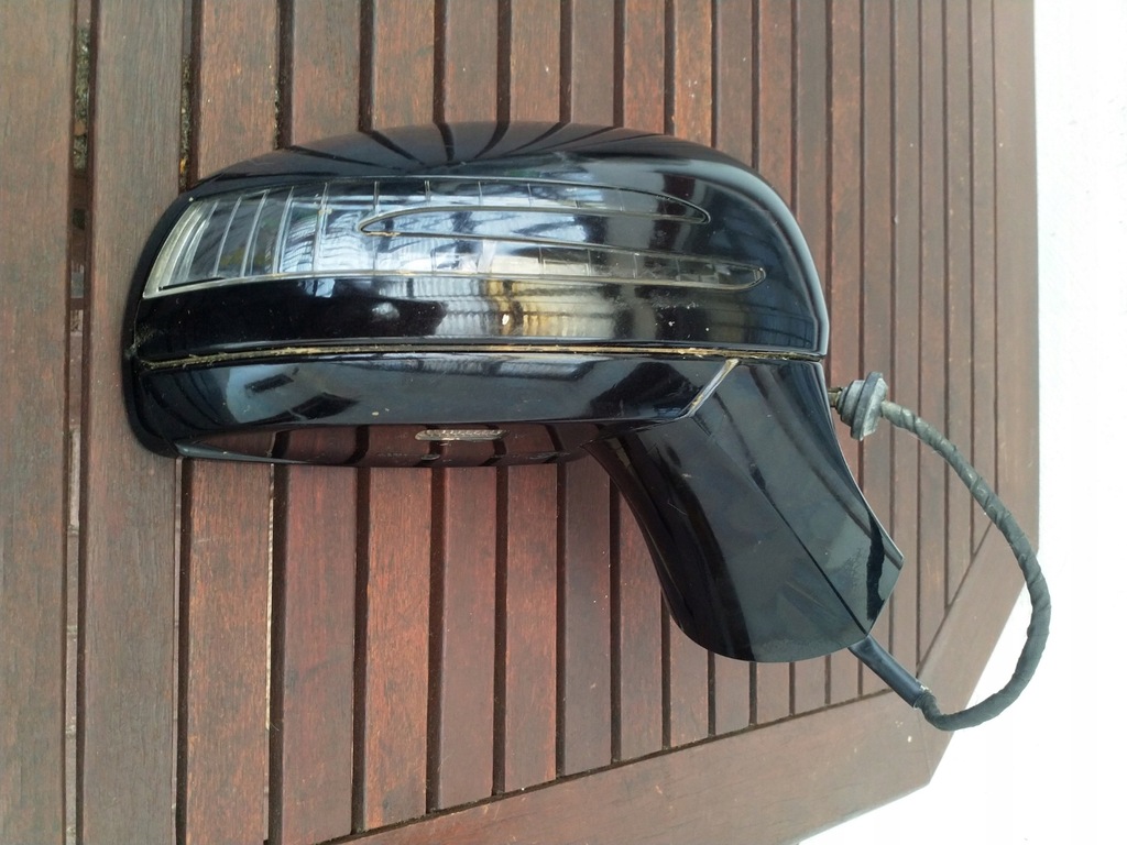 фото №1, Зеркало mercedes slk r172 od 2011 2015 закрывающийся фонарь led 9+4 oryg. eu
