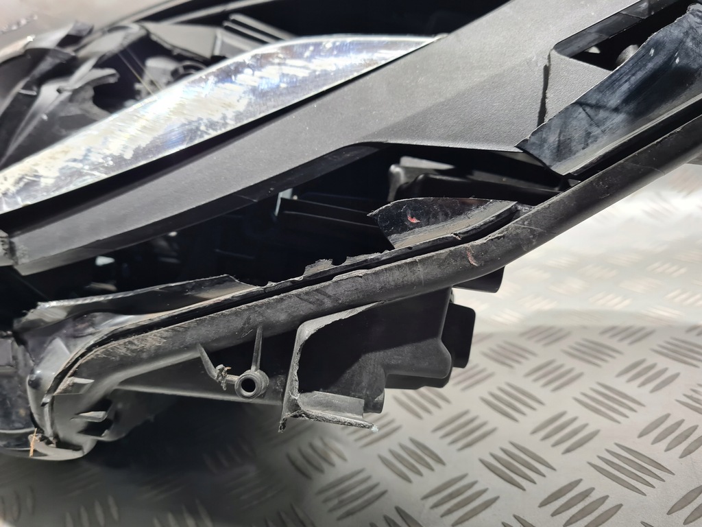 фото №10, Лампа левая передняя opel astra k europa