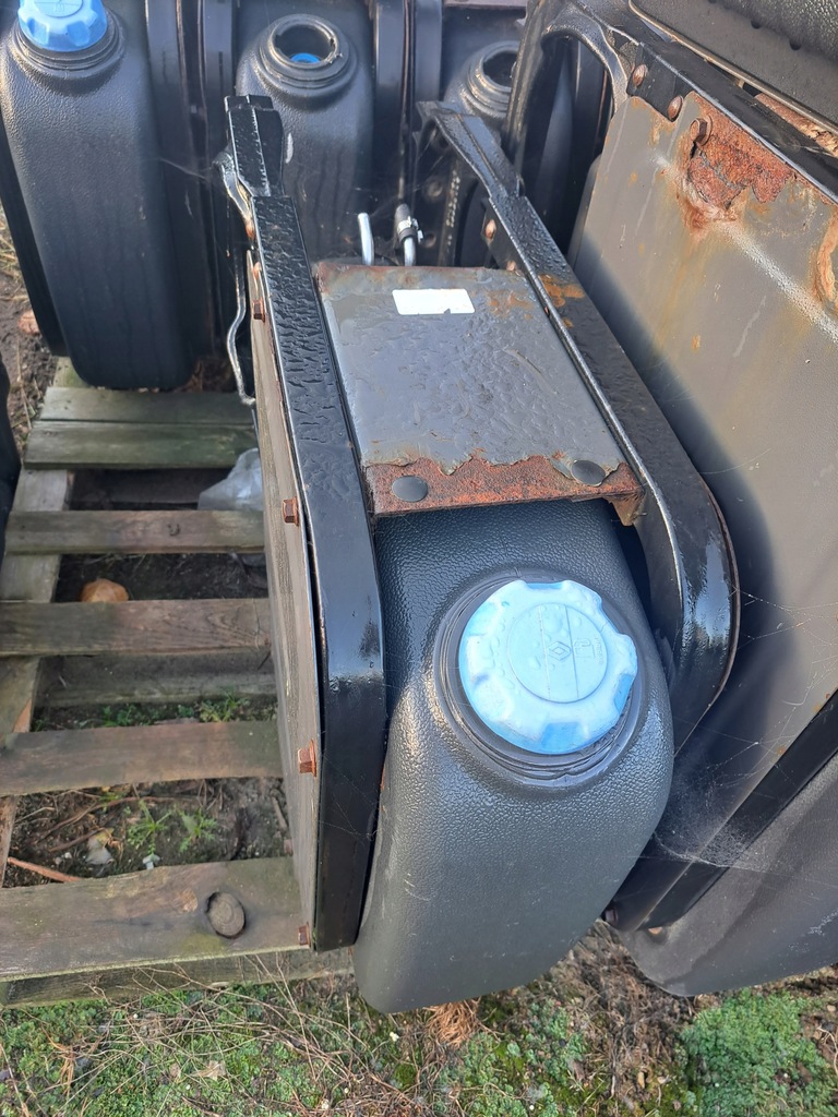 фото №2, Бак adblue low кришка renault dxi volvo fh fm fmx