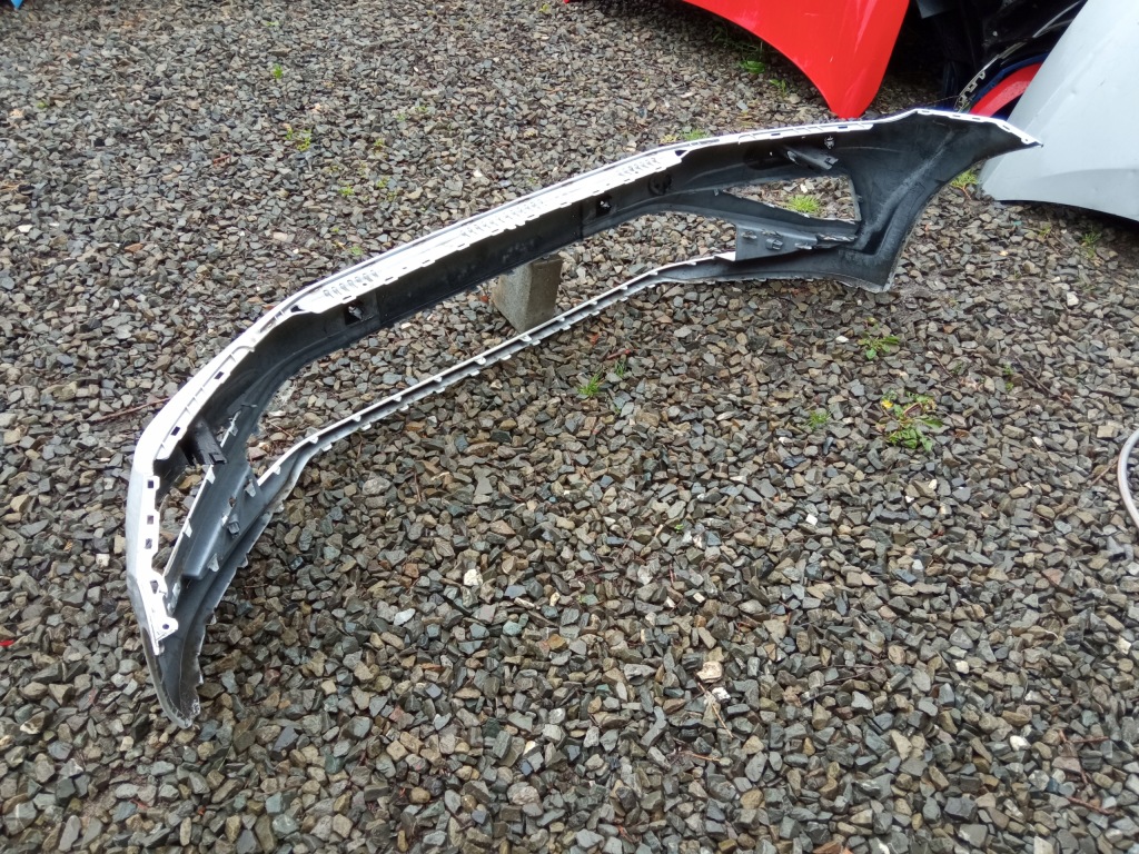 Бампер перед vw sportsvan lift Недорого