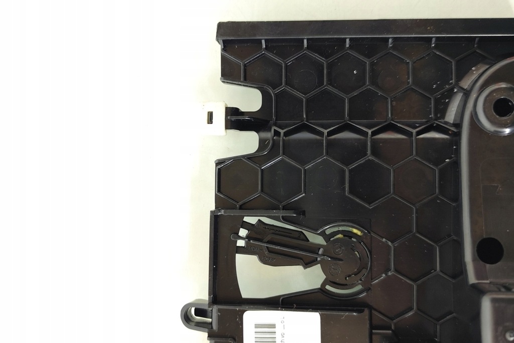 фото №10, Рамка середня панель приладів volvo xc60 ii 246 31377381 дизель 2019