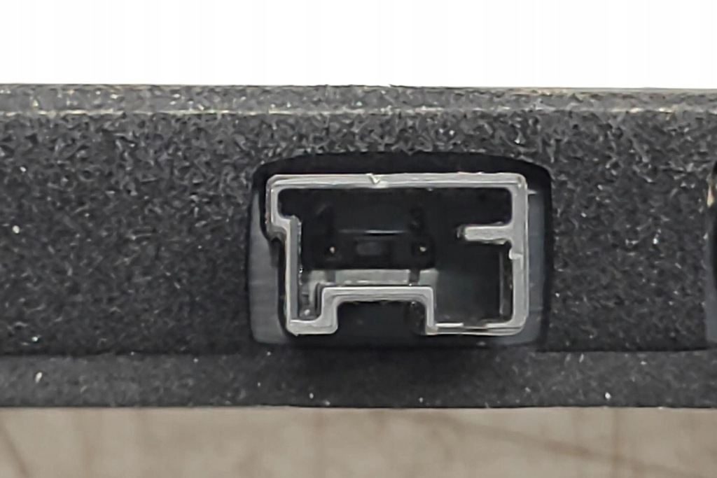 фото №7, Дополнительная лампа стоп citroën berlingo k9 9688016380 1.56l дизель 2016