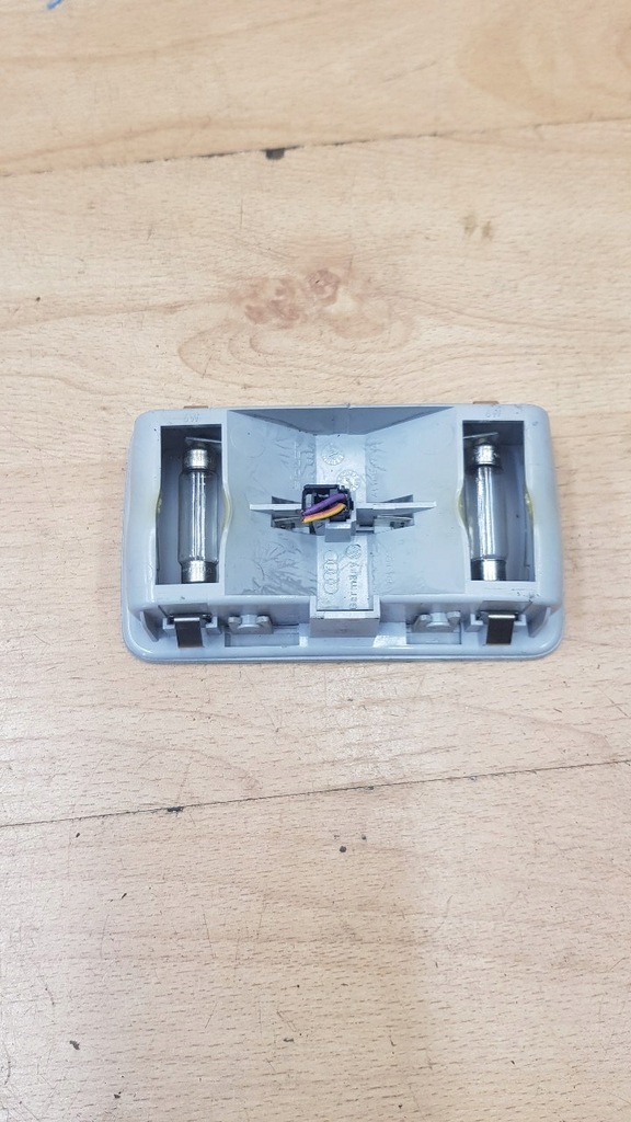 фото №2, Лампа освещение салона audi a6 c6 lift