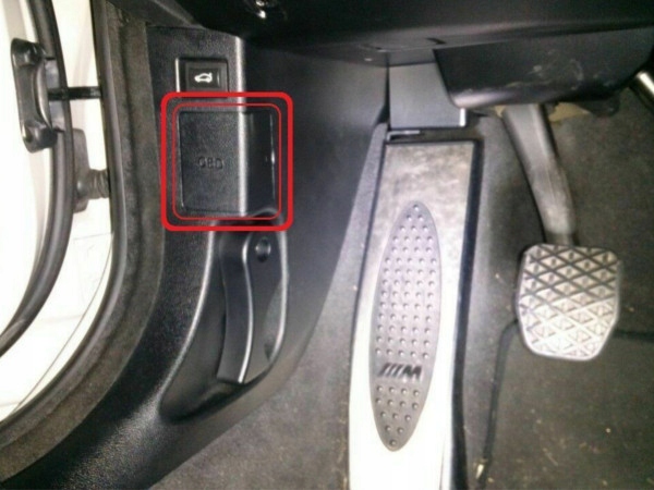 фото №4, Заглушка защита крышка obd do bmw f20 f21 f30 f31