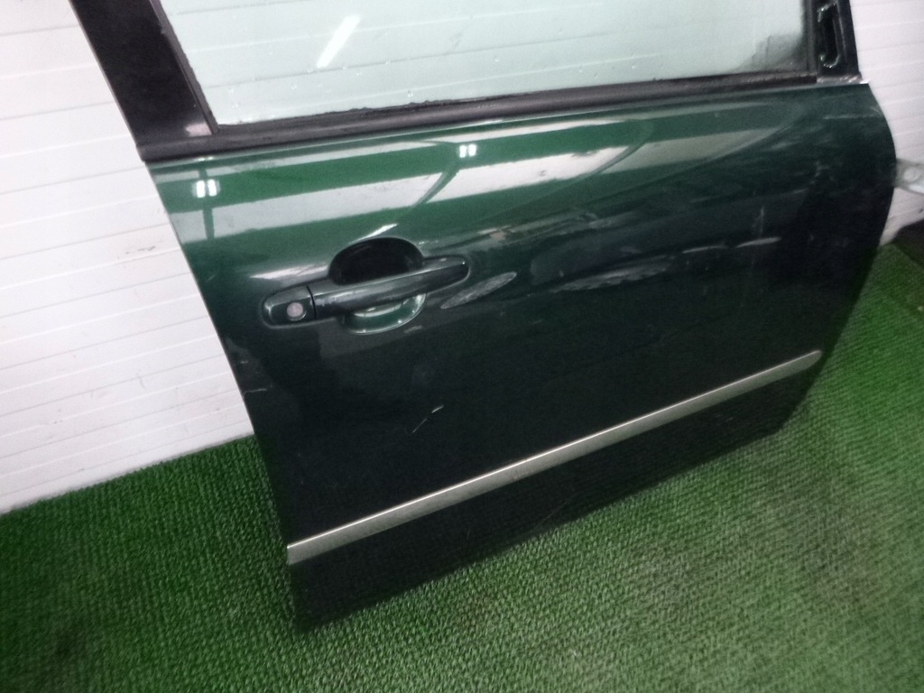 фото №4, Avensis verso 01-05 дверь передние правое перед