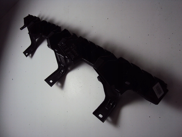 фото №1, Напрямна бампера задня peugeot 3008 ii 2016-