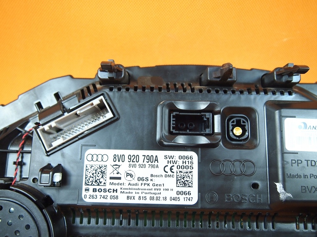 фото №12, Audi s3 a3 8v виртуальный cockpit счетчик 8v0920790a